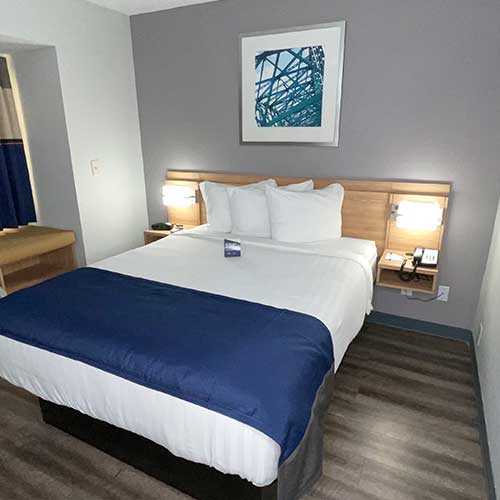 Microtel Hotel Exterior