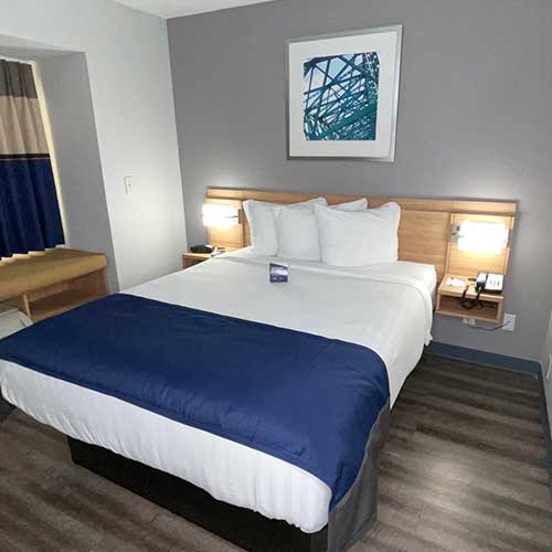 Microtel Hotel Bedroom